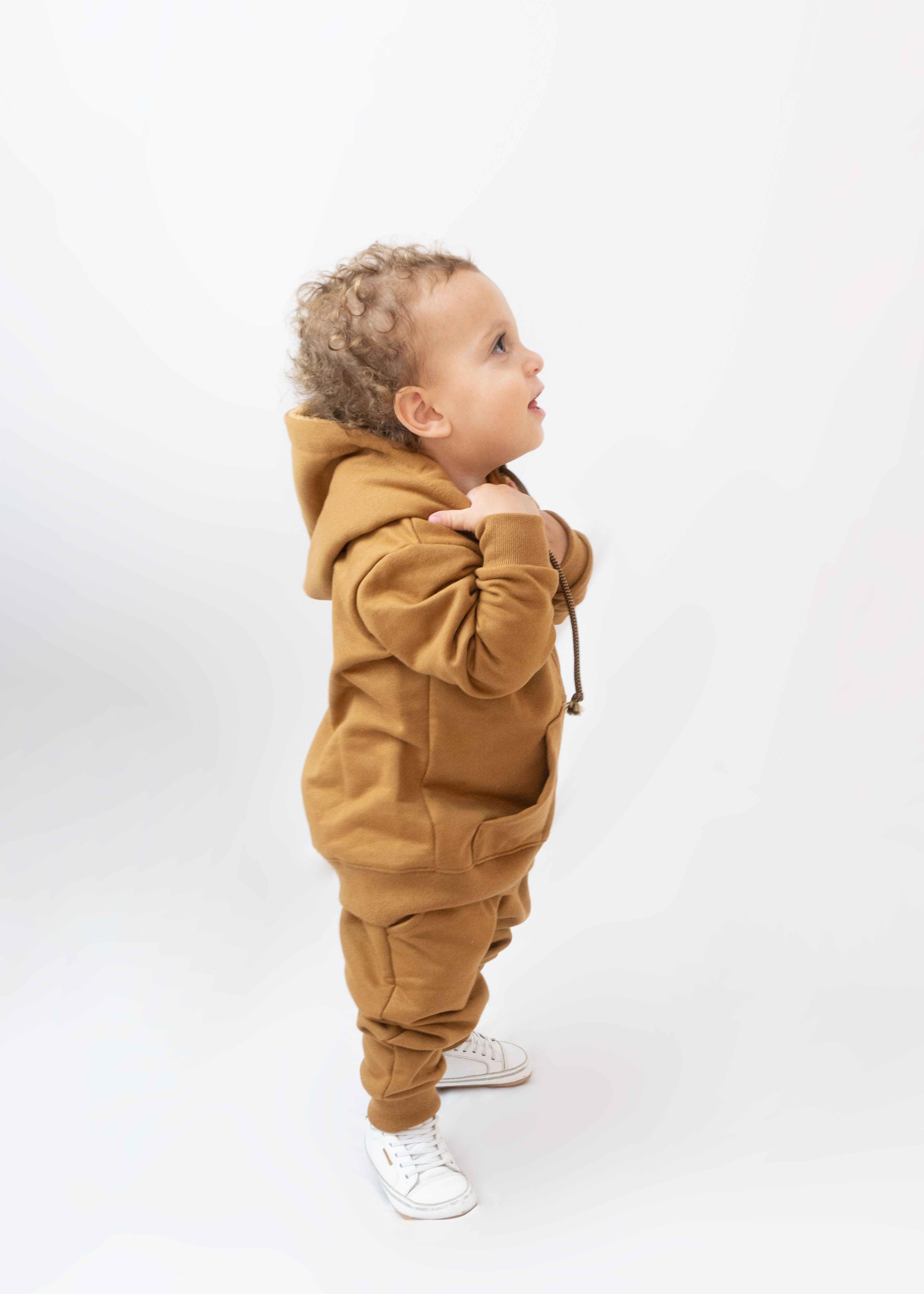 Calça Moletom Infantil Com Bolso Peluciado Aveloz Caramelo