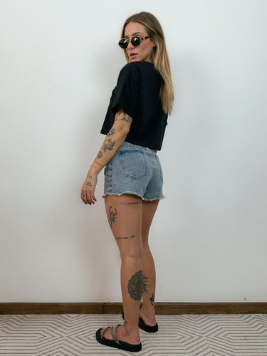 Camiseta Aveloz Feminina Cropped Preta