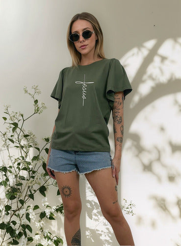Camiseta Feminina Religiosa Estampa Jesus Manga Flare Aveloz