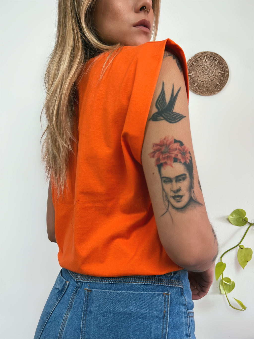 Camiseta Aveloz Feminina Muscle Tee Com Elástico Laranja