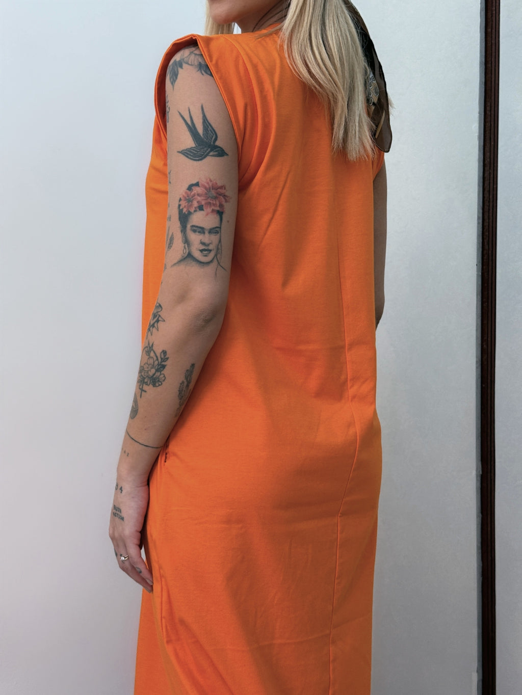 Vestido Longo Muscle Tee em Algodão com Bolso Aveloz Laranja