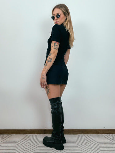 Blusa Gola Alta Manga Curta Em Viscolycra-preta