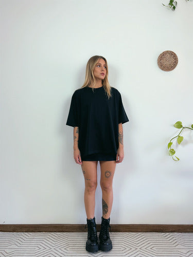 Camiseta Oversized Feminina Aveloz - Preta