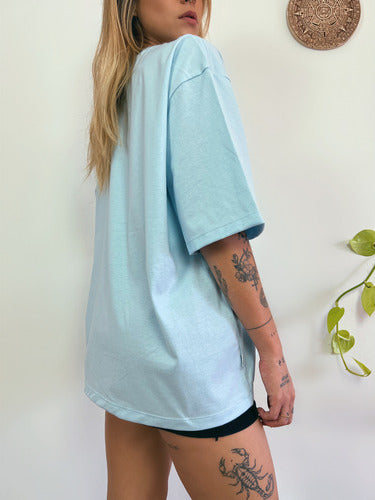 Camiseta Oversized Feminina Aveloz - Azul Claro