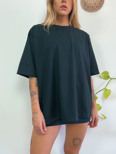 Camiseta Oversized Feminina Aveloz - Preta