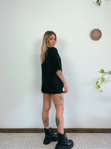 Camiseta Oversized Feminina Aveloz - Preta