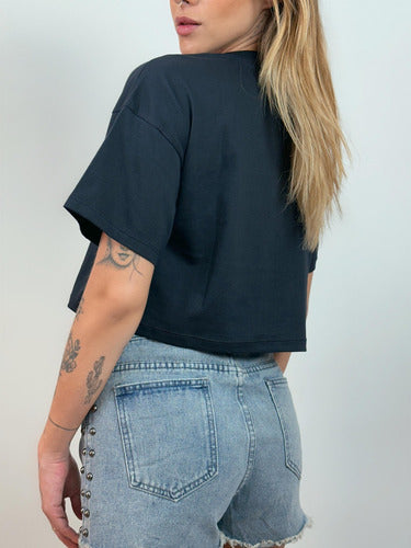 Camiseta Aveloz Feminina Cropped Preta