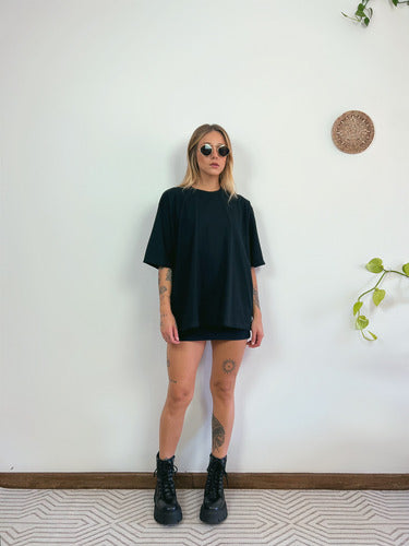 Camiseta Oversized Feminina Aveloz - Preta